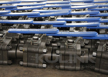 2pc geschmiedetes Stahlkugelventil, mit geschweißter Steckdose / NPT End, CL150-1500 A105 F304